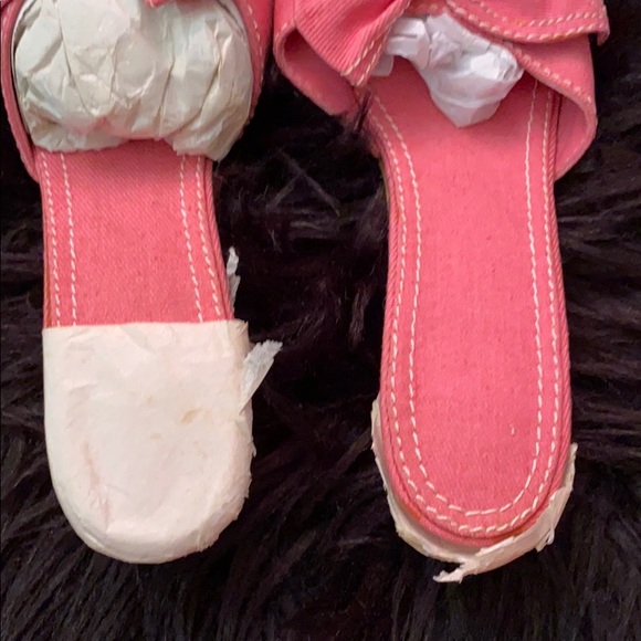 Avon pink denim bow slide - Picture 3 of 6